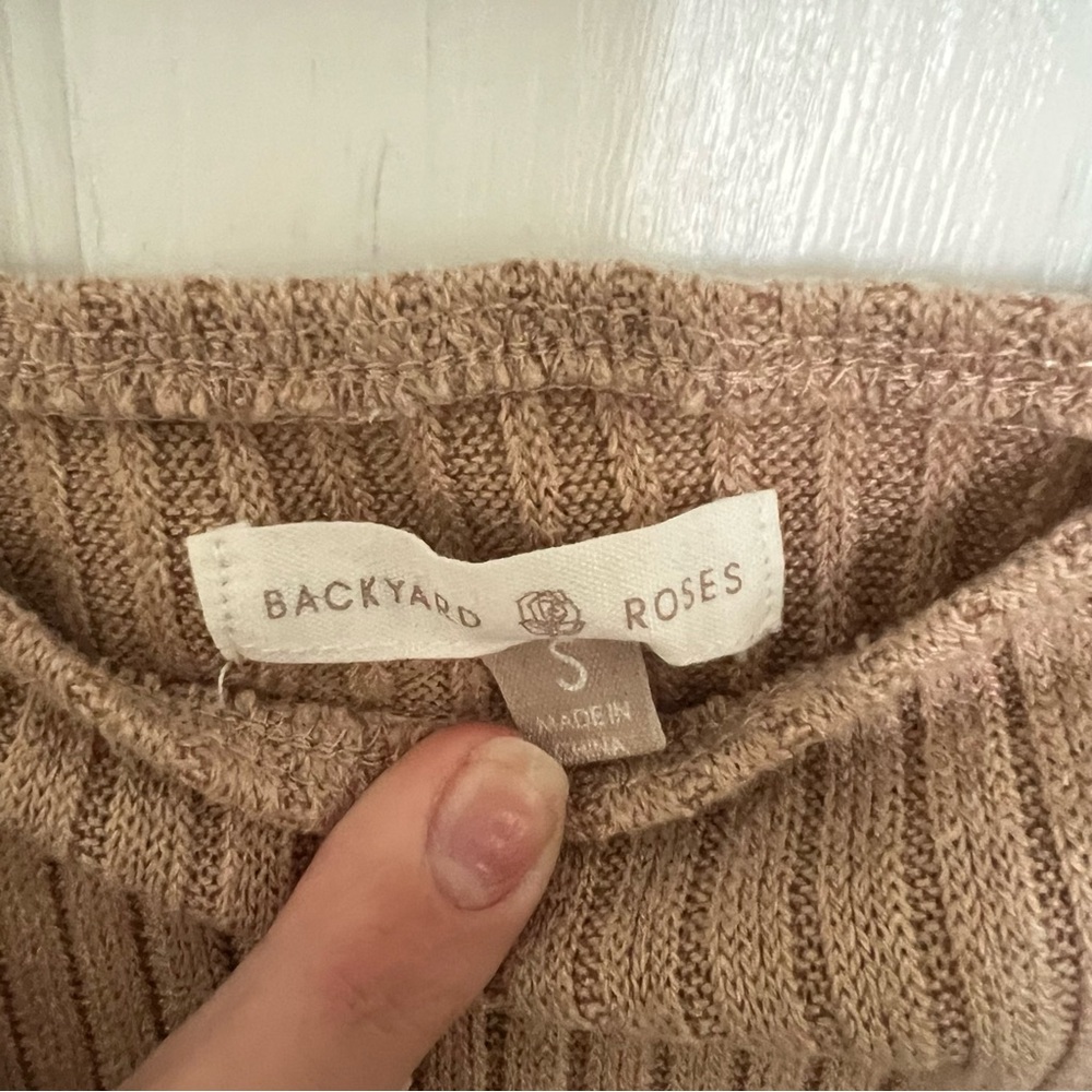 Backyard Roses Square Neck Long Sleeve Top - Picture 3 of 3